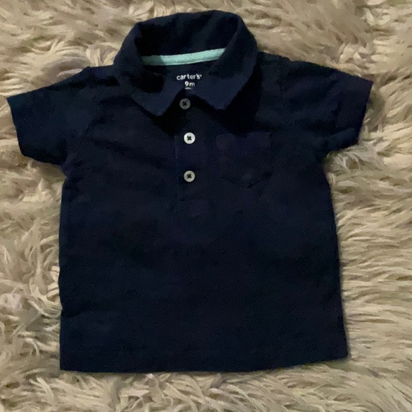 Carter’s short set. Blue plaid pull-up shorts and navy blue pullover shirt 9m. - Picture 3 of 9